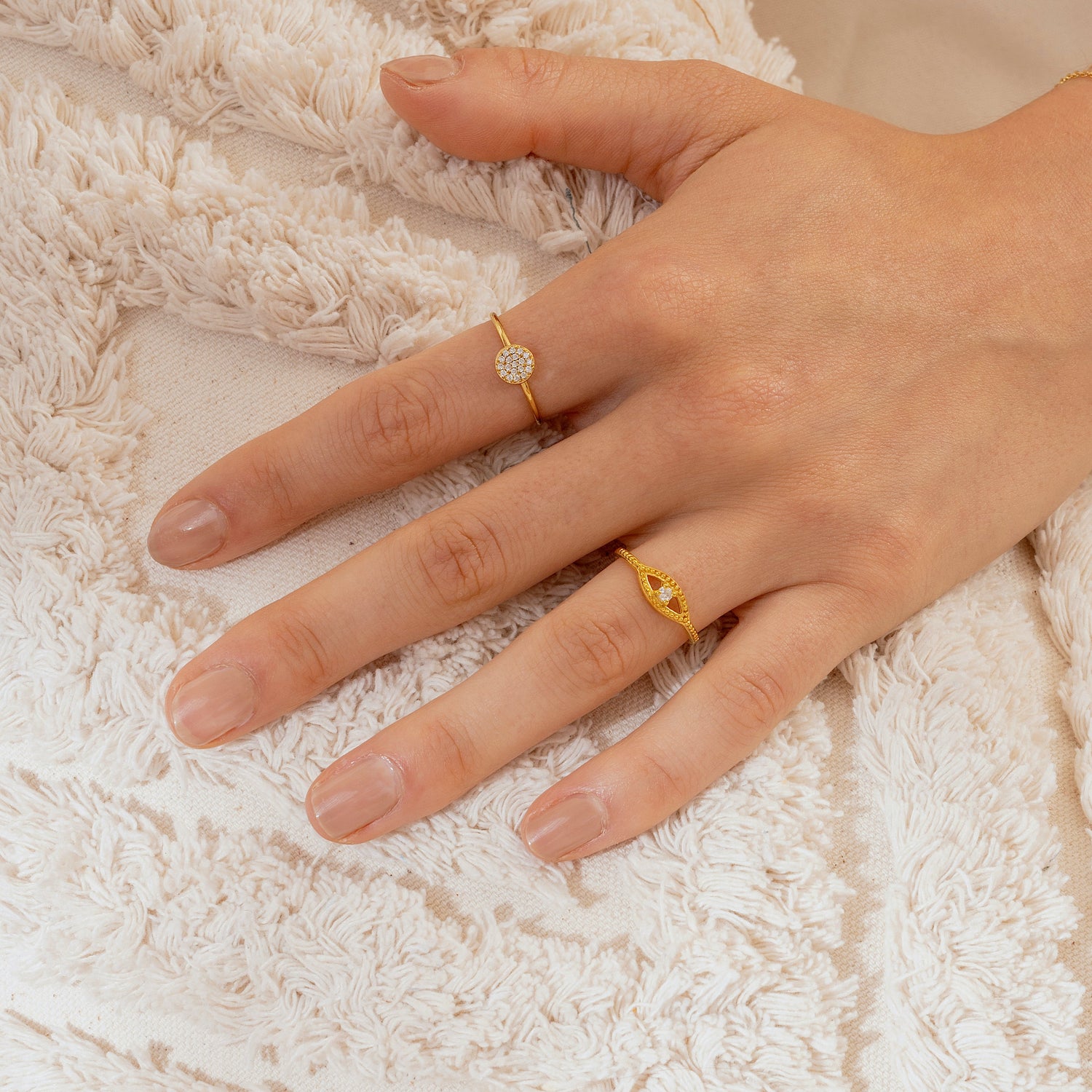 Anello anti-malocchio in oro