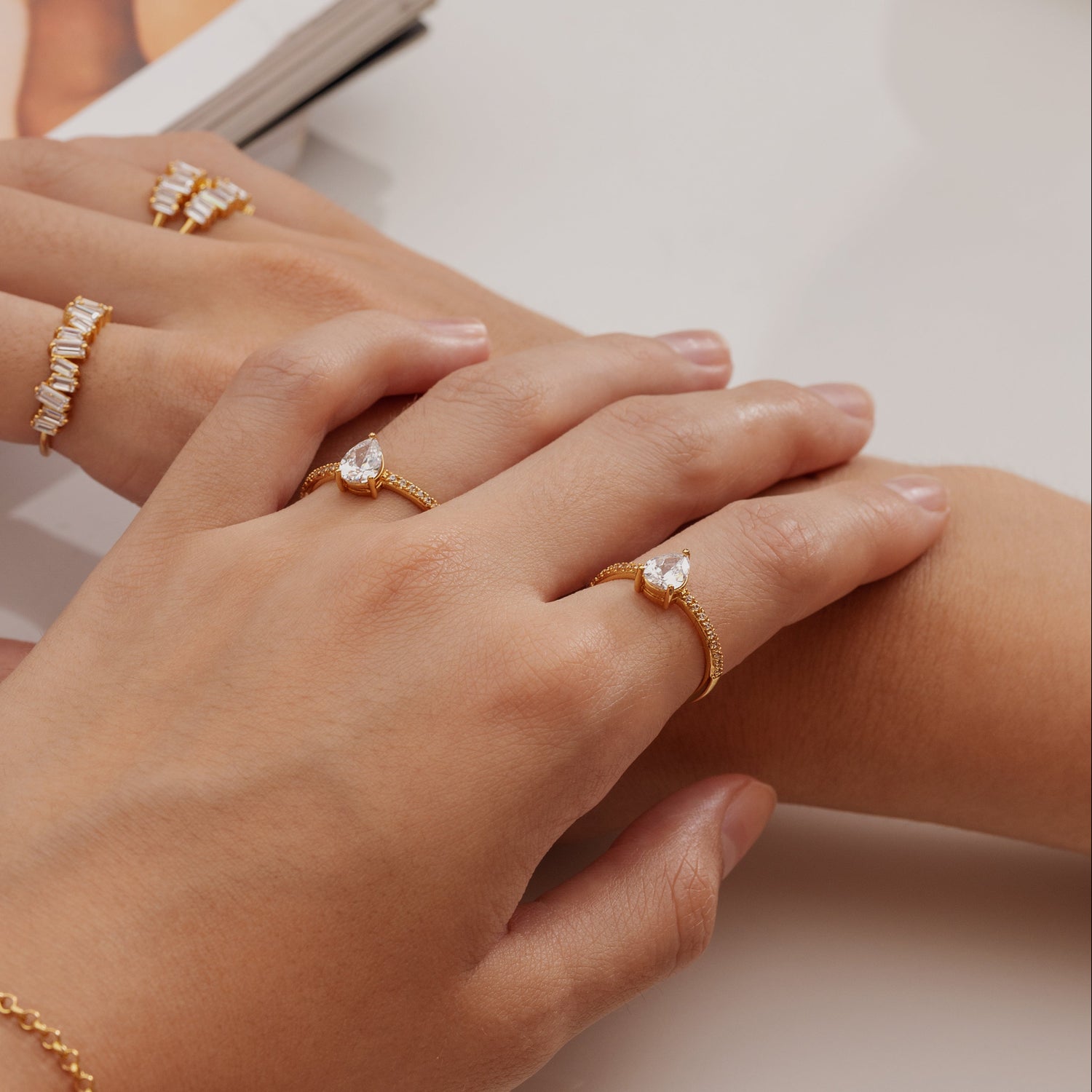 Teardrop Pave Ring Gold