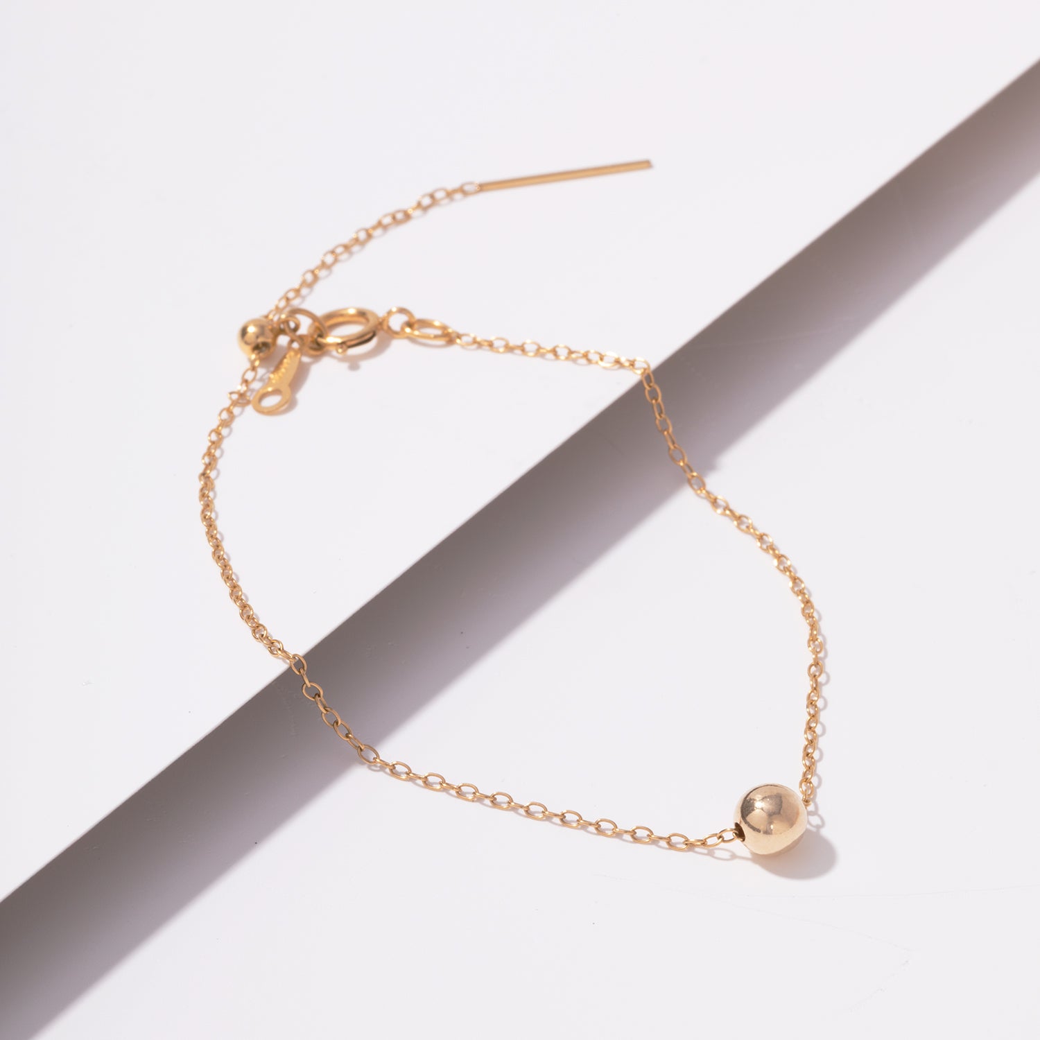 Color:Gold