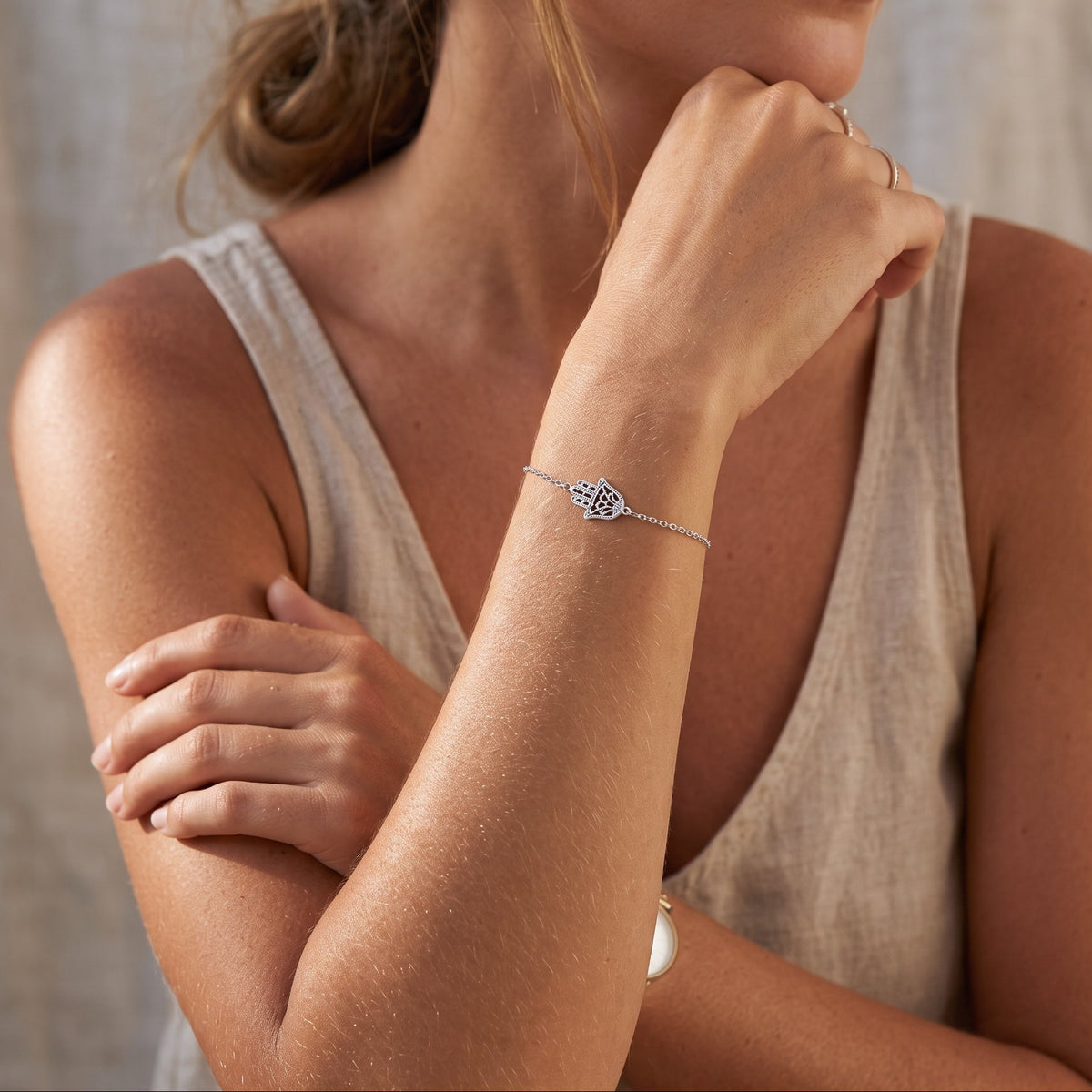 سوار Hamsa Filigree