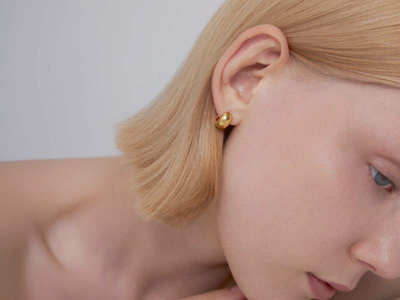 BANNER_HUGGIE_HOOP_EARRINGSMobile_72bd2db6-911f-4b03-866c-b29ed7d1f21e