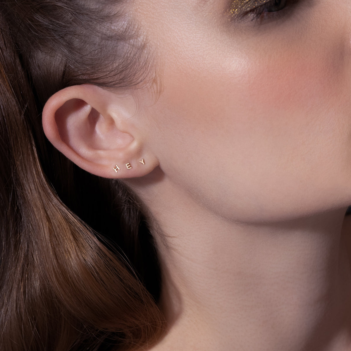 14K Massief Gouden Mini Alfabet Platte Oorbel