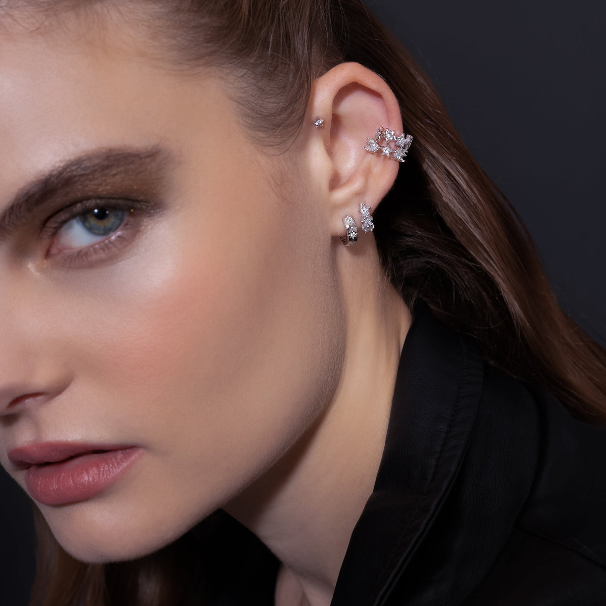 Color:White Gold
Option:Single
Option:Pair