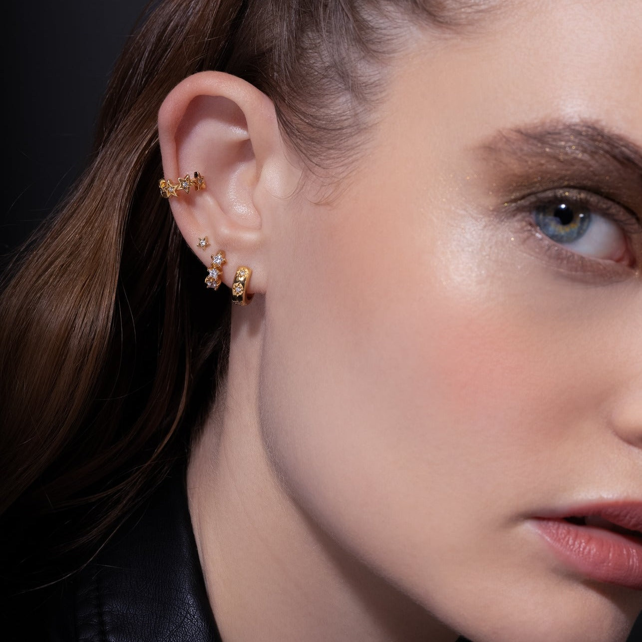 Color:Yellow Gold
Option:Single
Option:Pair