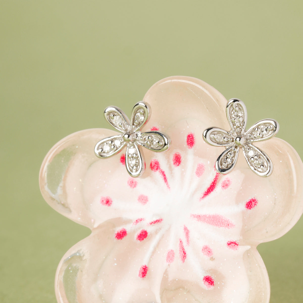 Color:White Gold