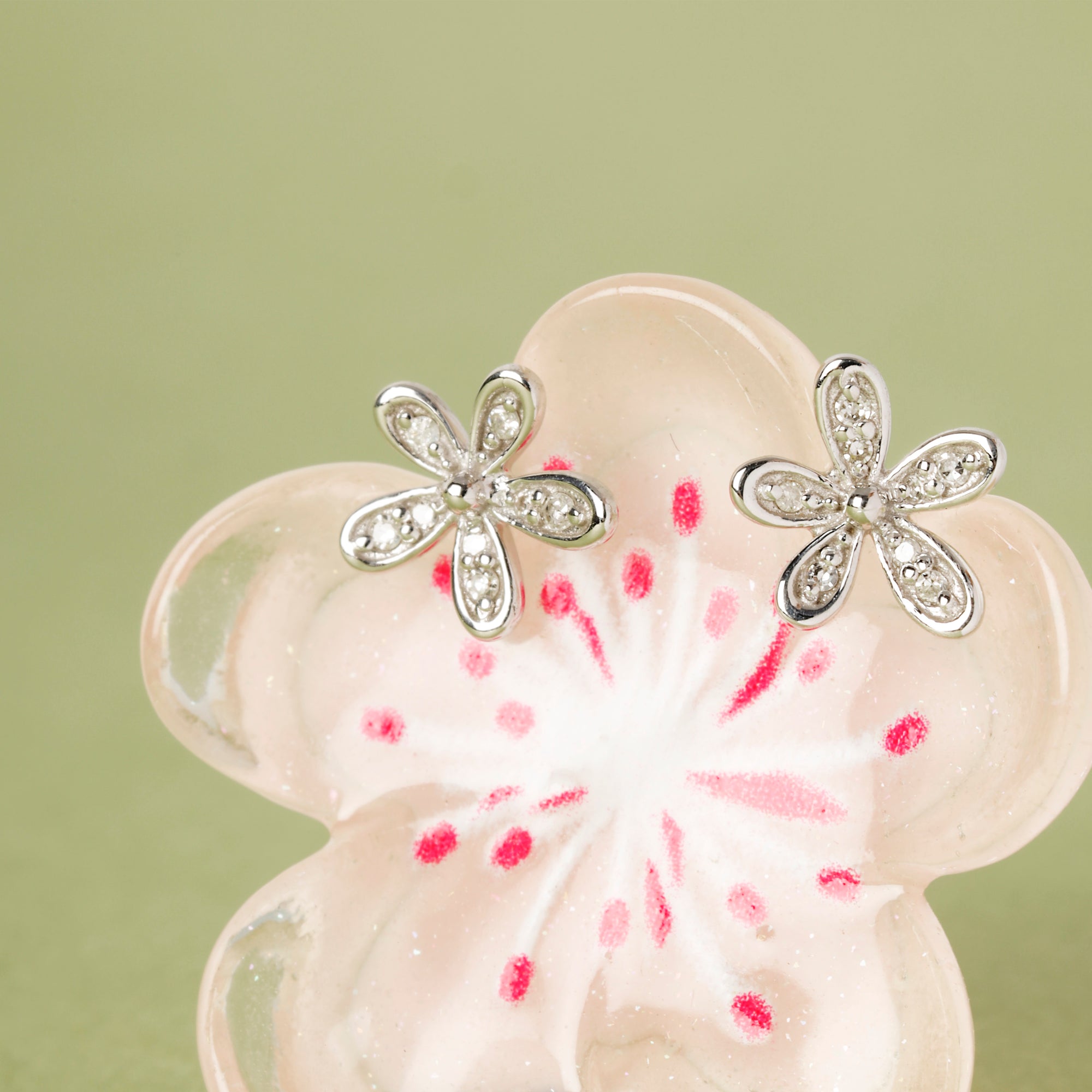 Color:White Gold