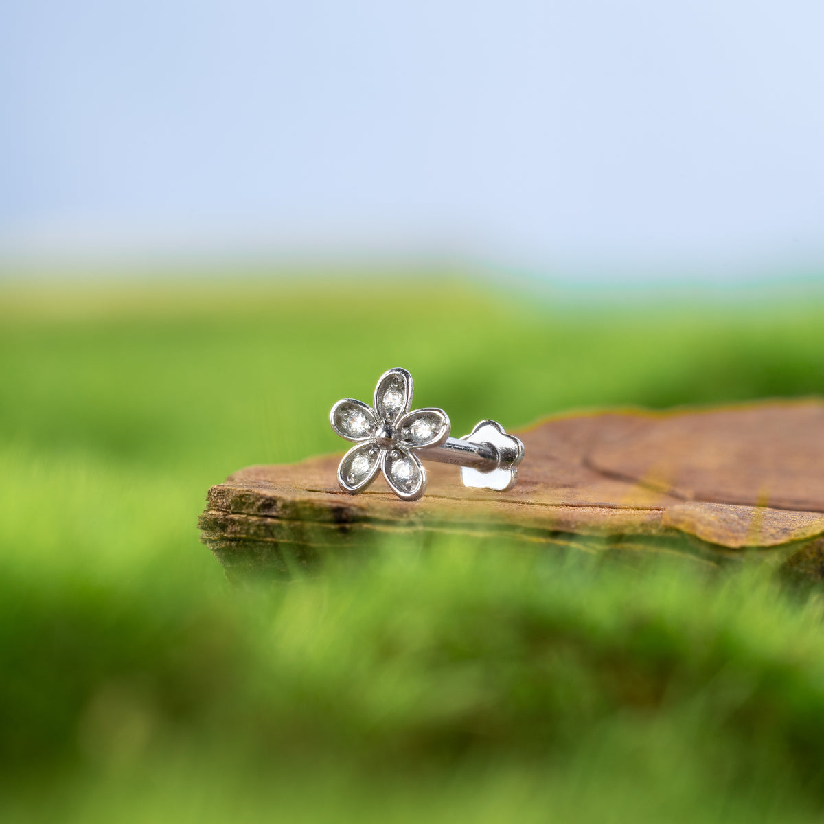 Color:White Gold
