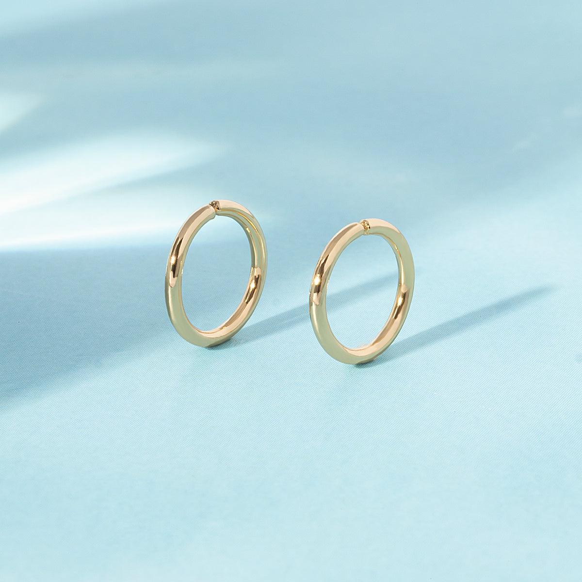 Color:Gold