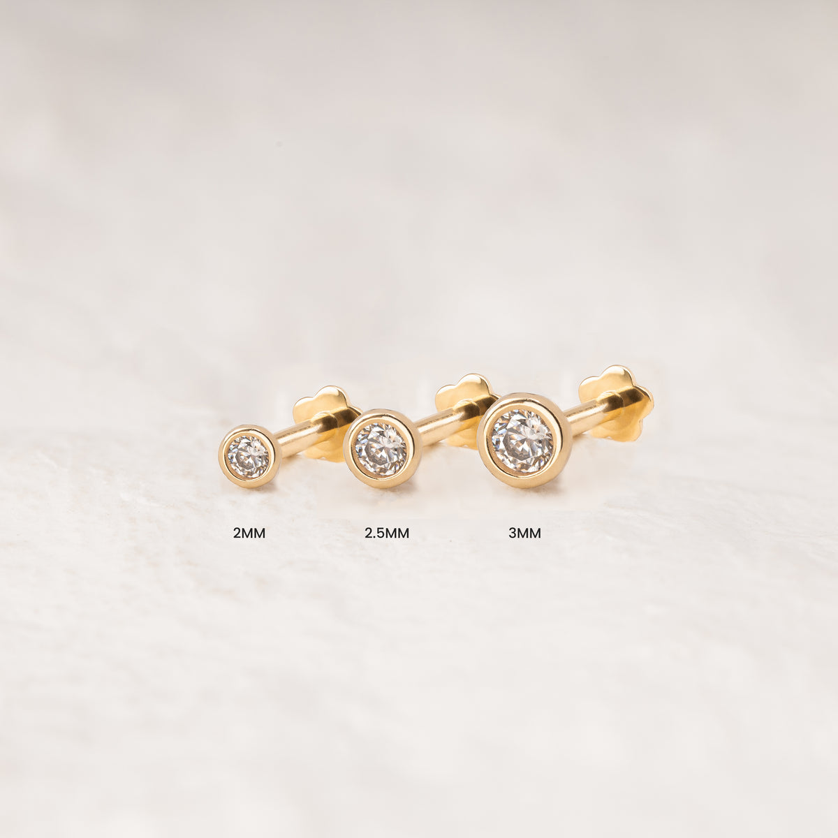 Color:Yellow Gold
Option:Single
Option:Pair