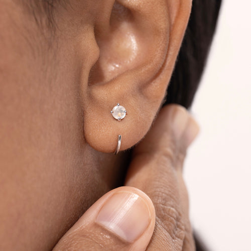 Pendientes de aro de Moonstone Huggie