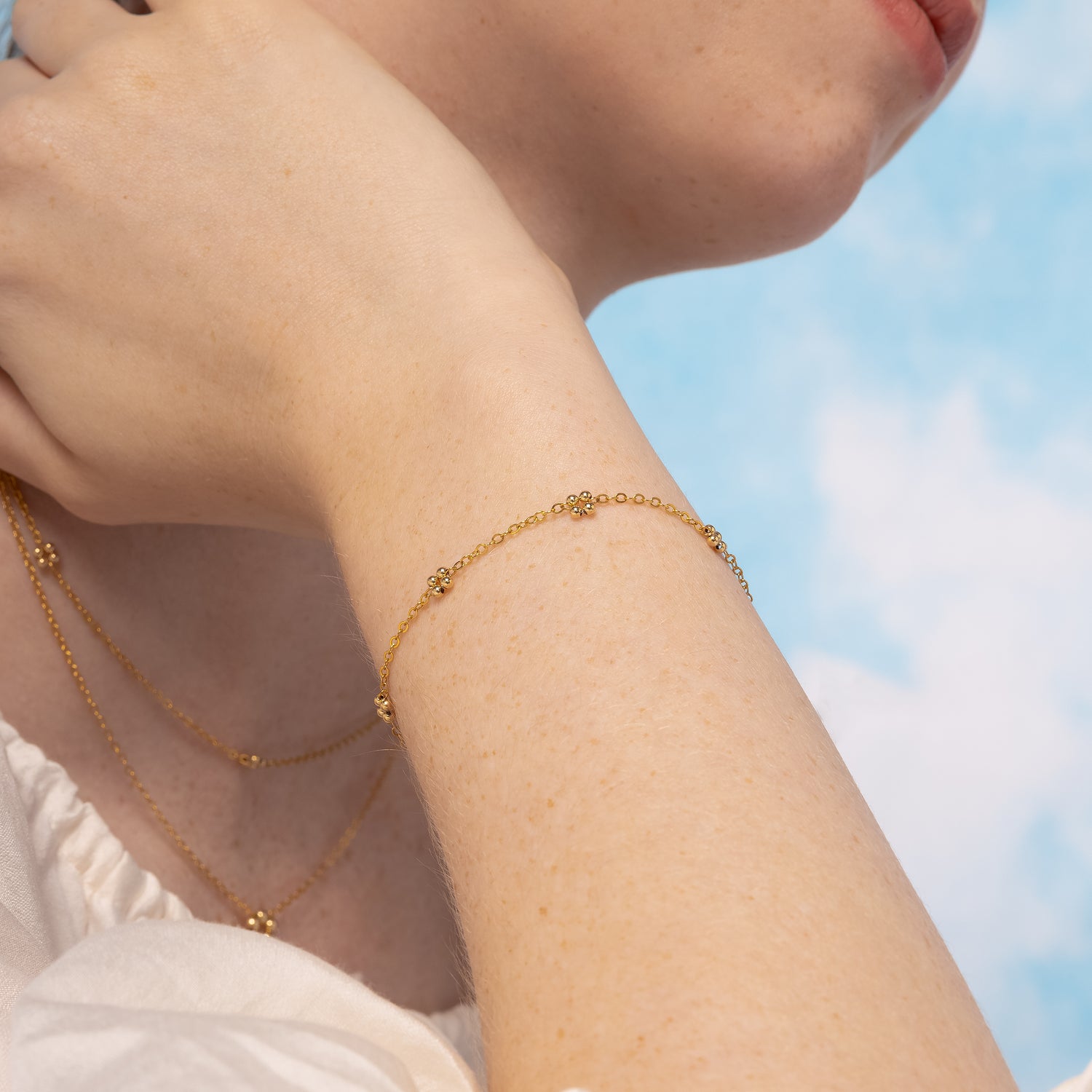 Color:Gold