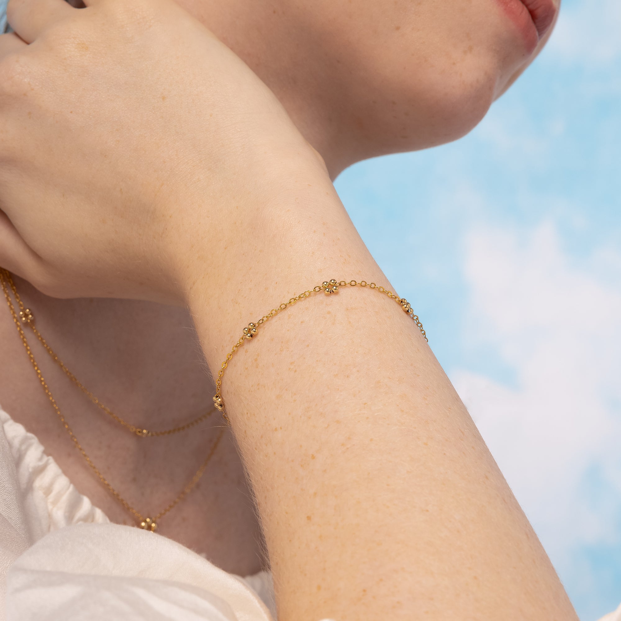Color:Gold