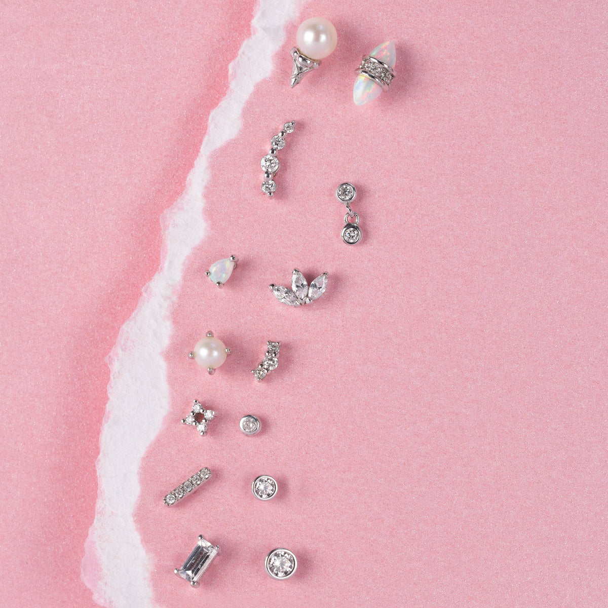 Color:White Gold
Post Length:6.5mm
Post Length:5mm
Post Length:8mm
