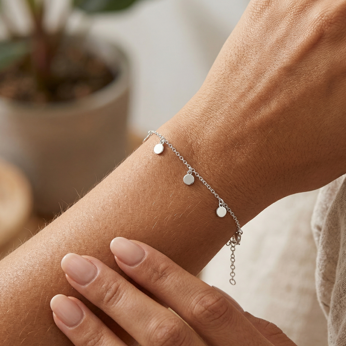 Color:Silver