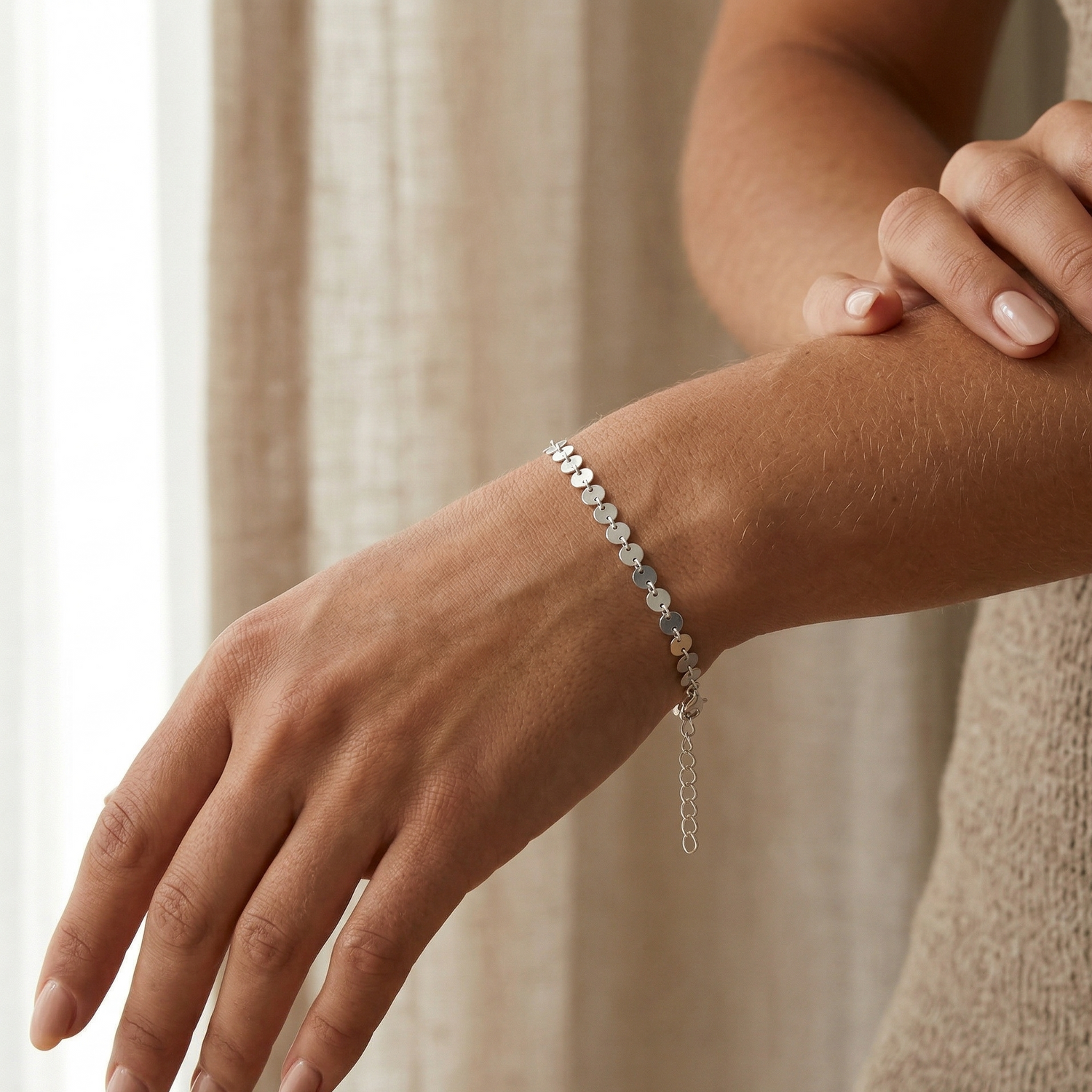 Color:Silver