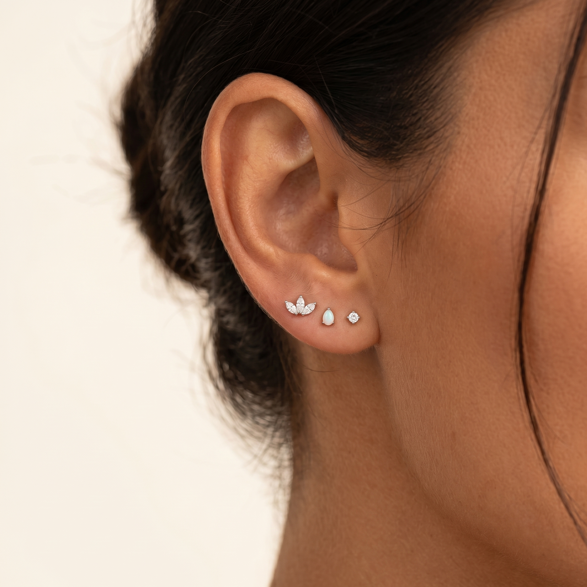 Color:White Gold