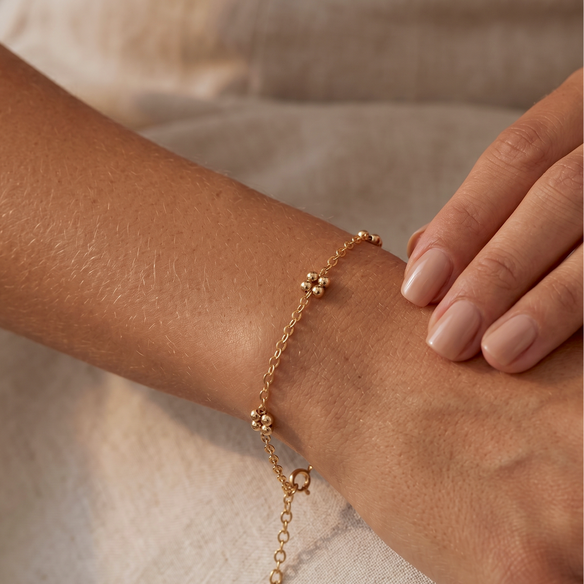 Color:Gold
