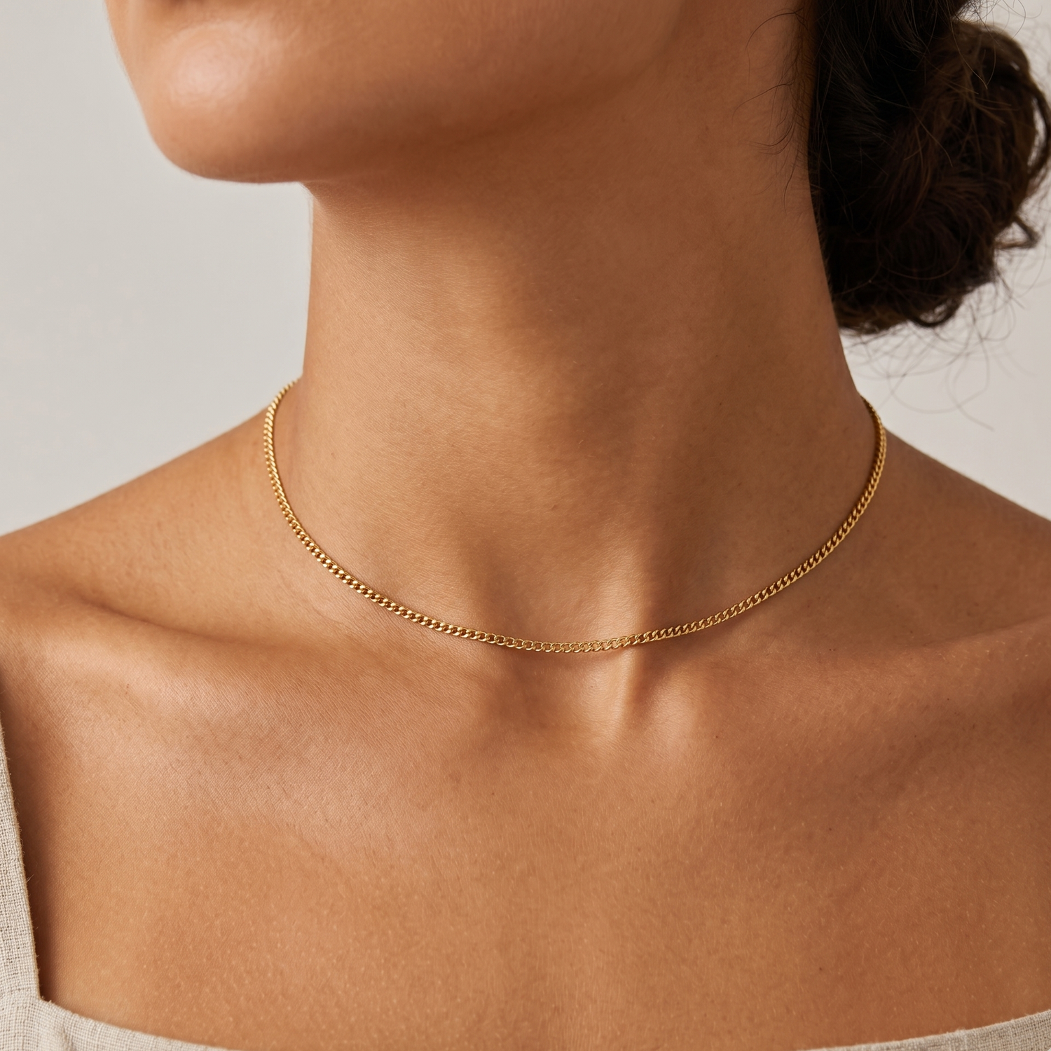 Kalung Rantai Curb Statement