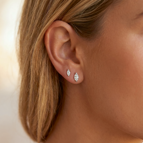 Mini boucles d'oreilles marquises scintillantes