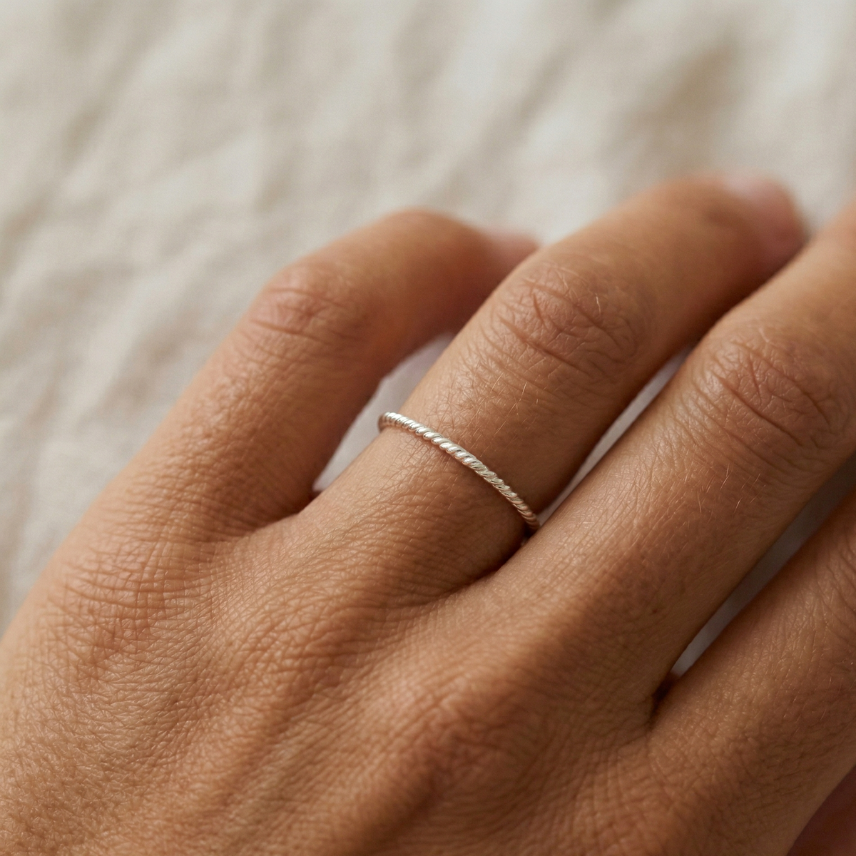 Dunne Twist Ring Zilver