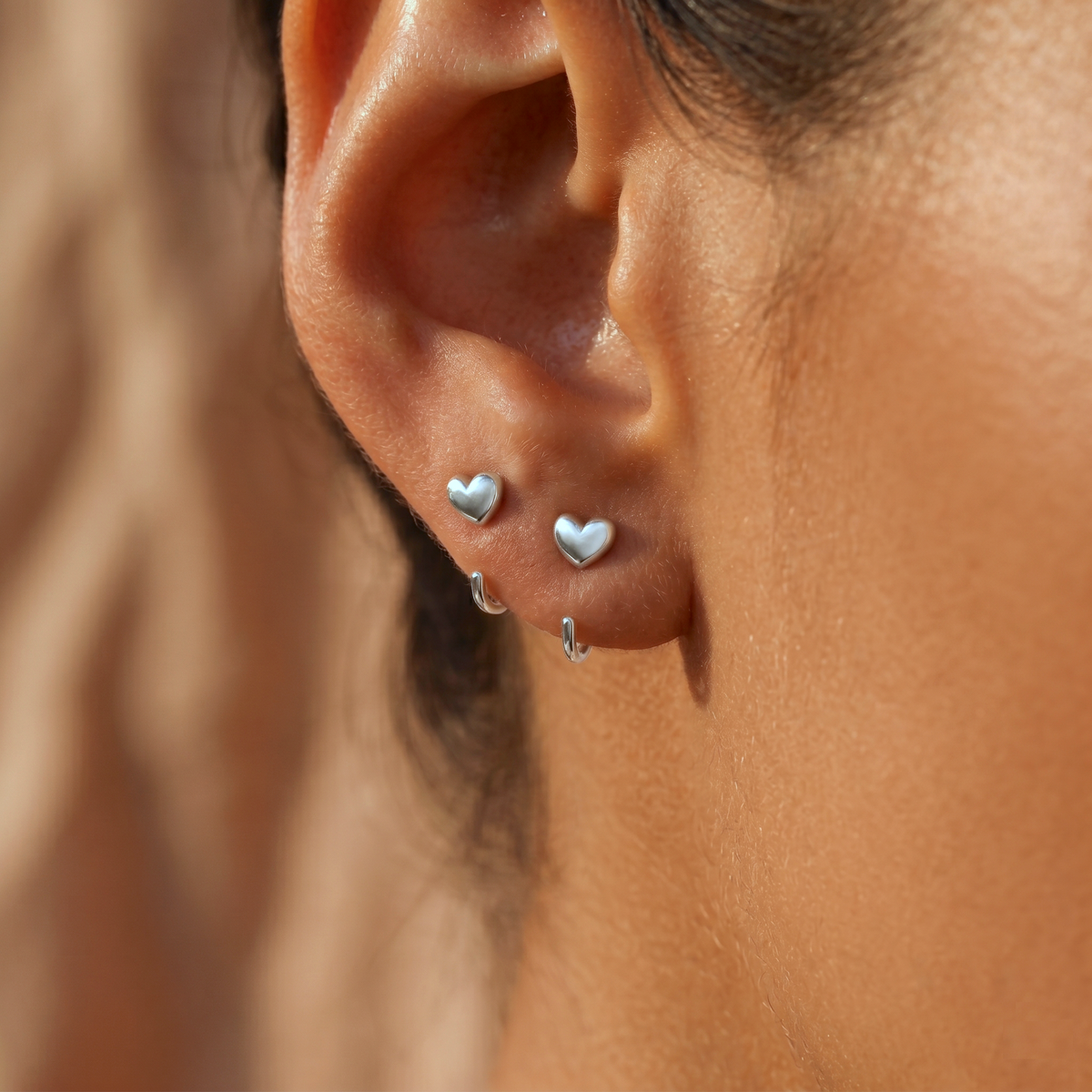 Opal Evil Eye Huggie Pendientes