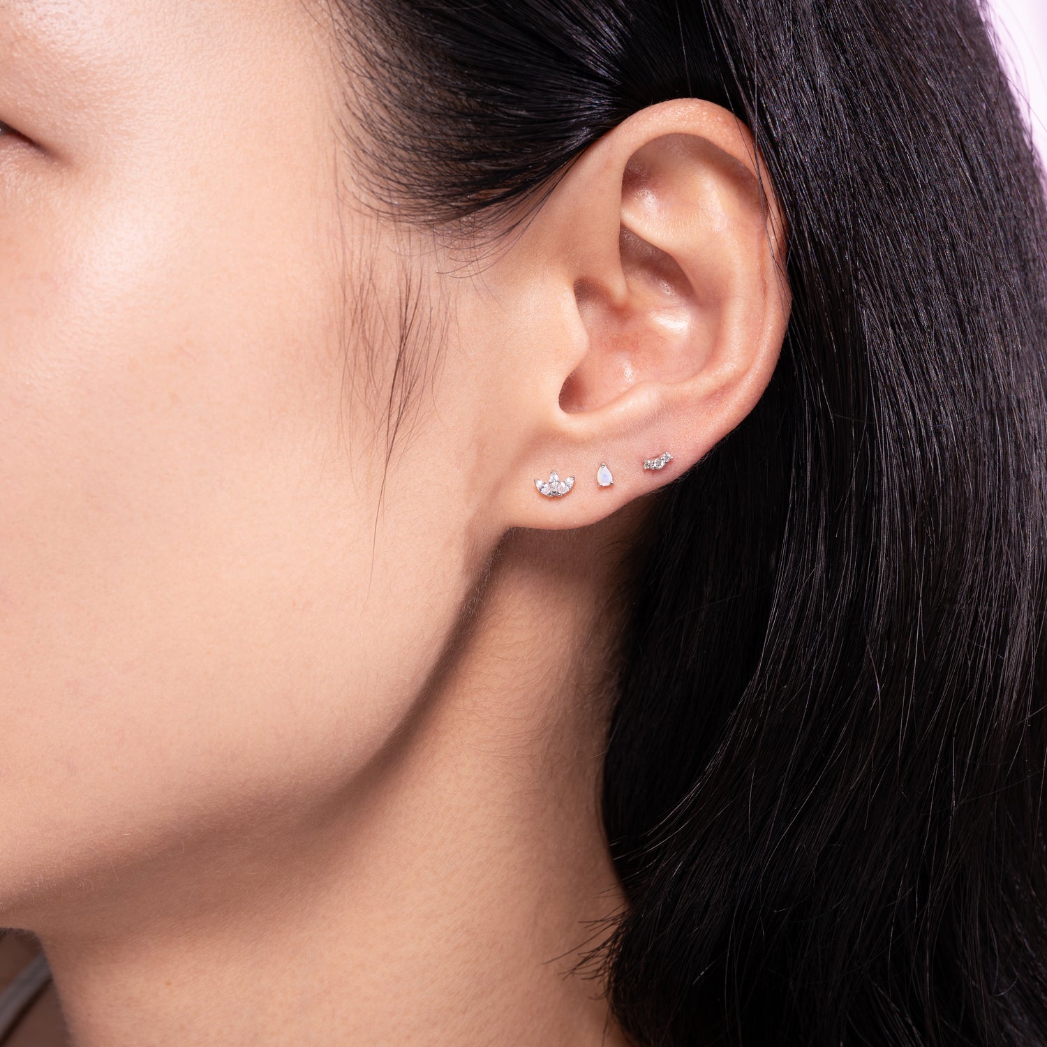 Color:White Gold
Option:Single
Option:Pair