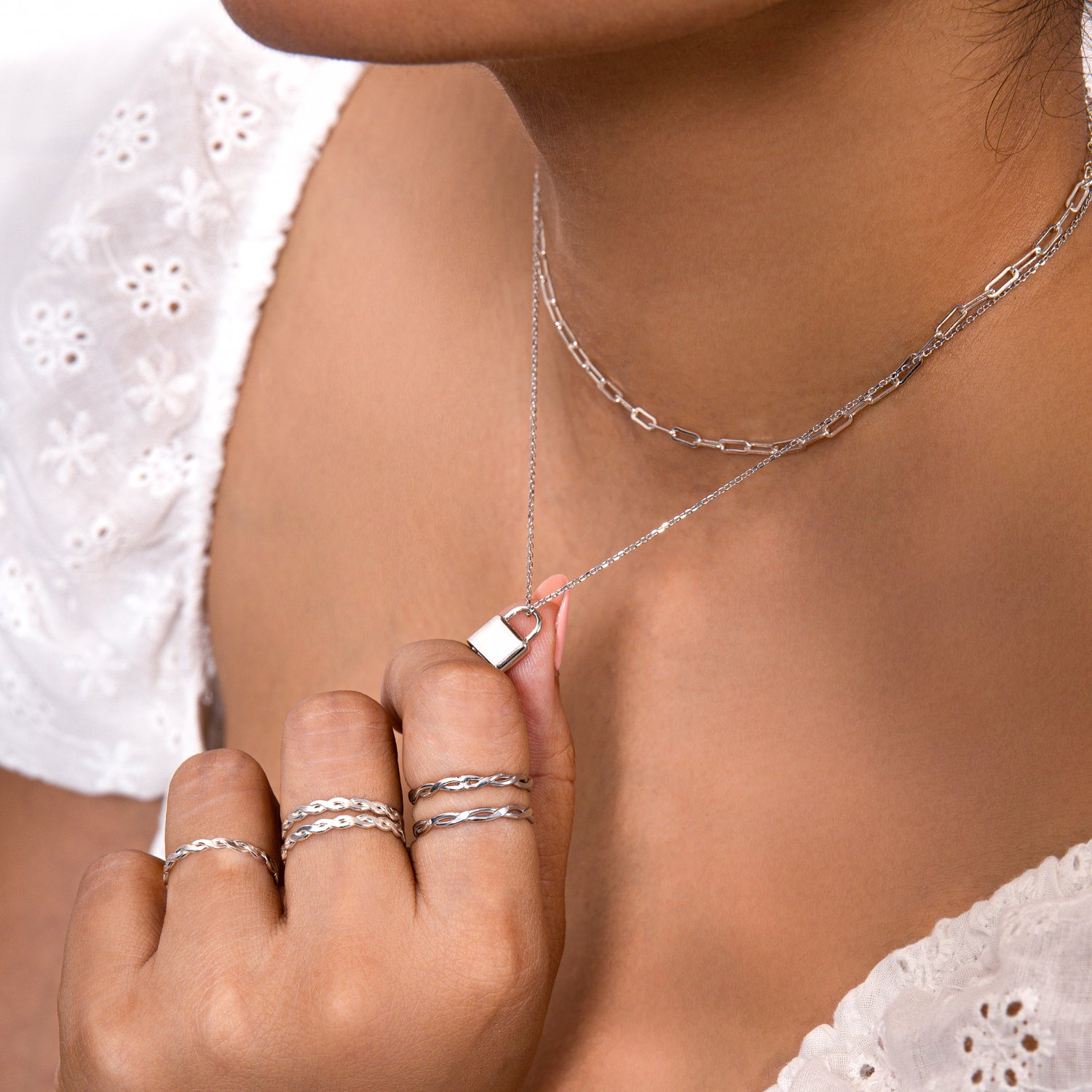Color:Silver