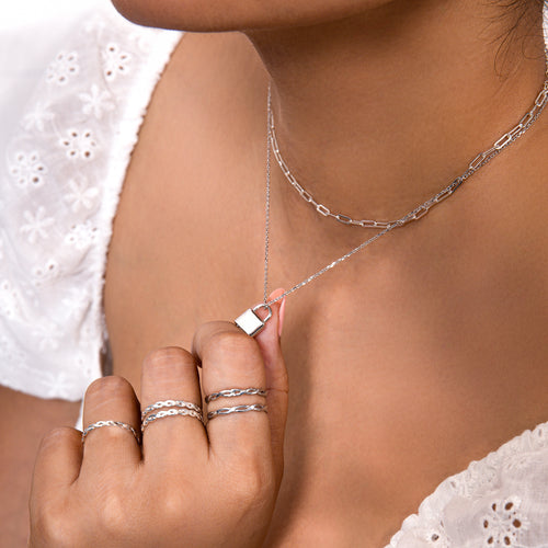 Color:Silver