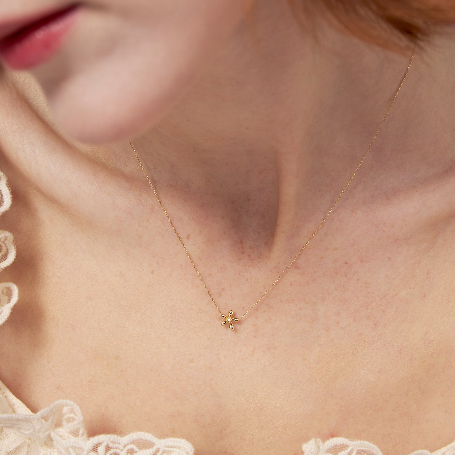 Color:Yellow Gold