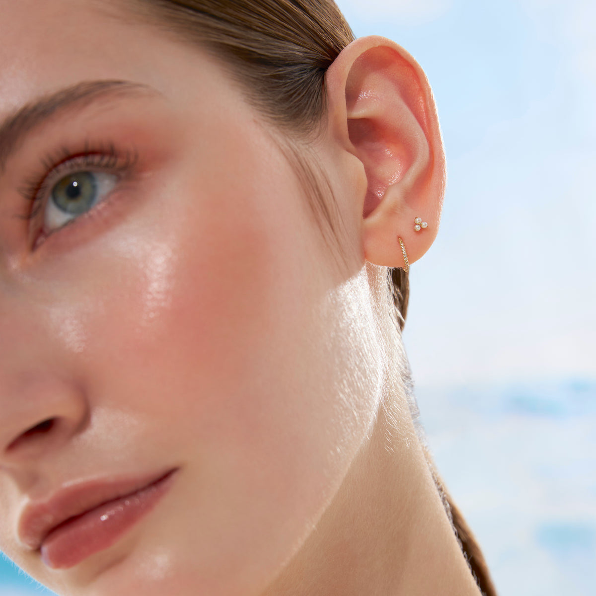 Boucle d'oreille en or massif 14K avec perle véritable et dos plat Trinity