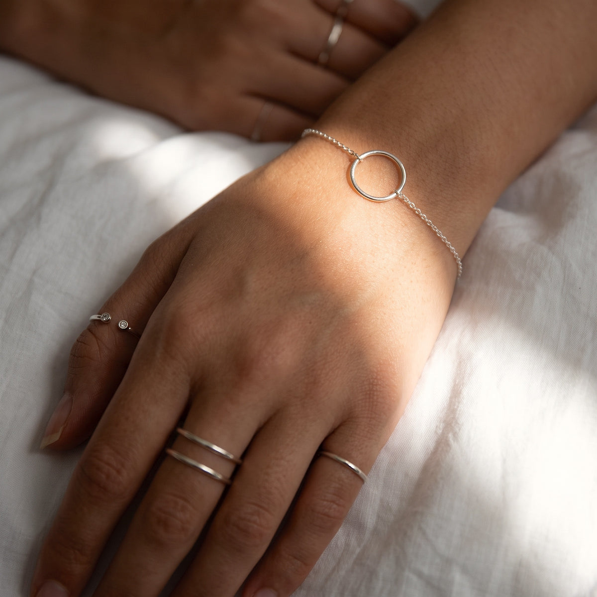 Chic Circle Armbånd