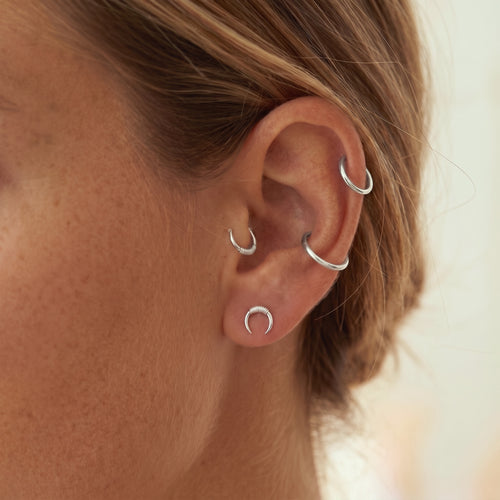 14K massivt guld mini klik-ørering 7mm