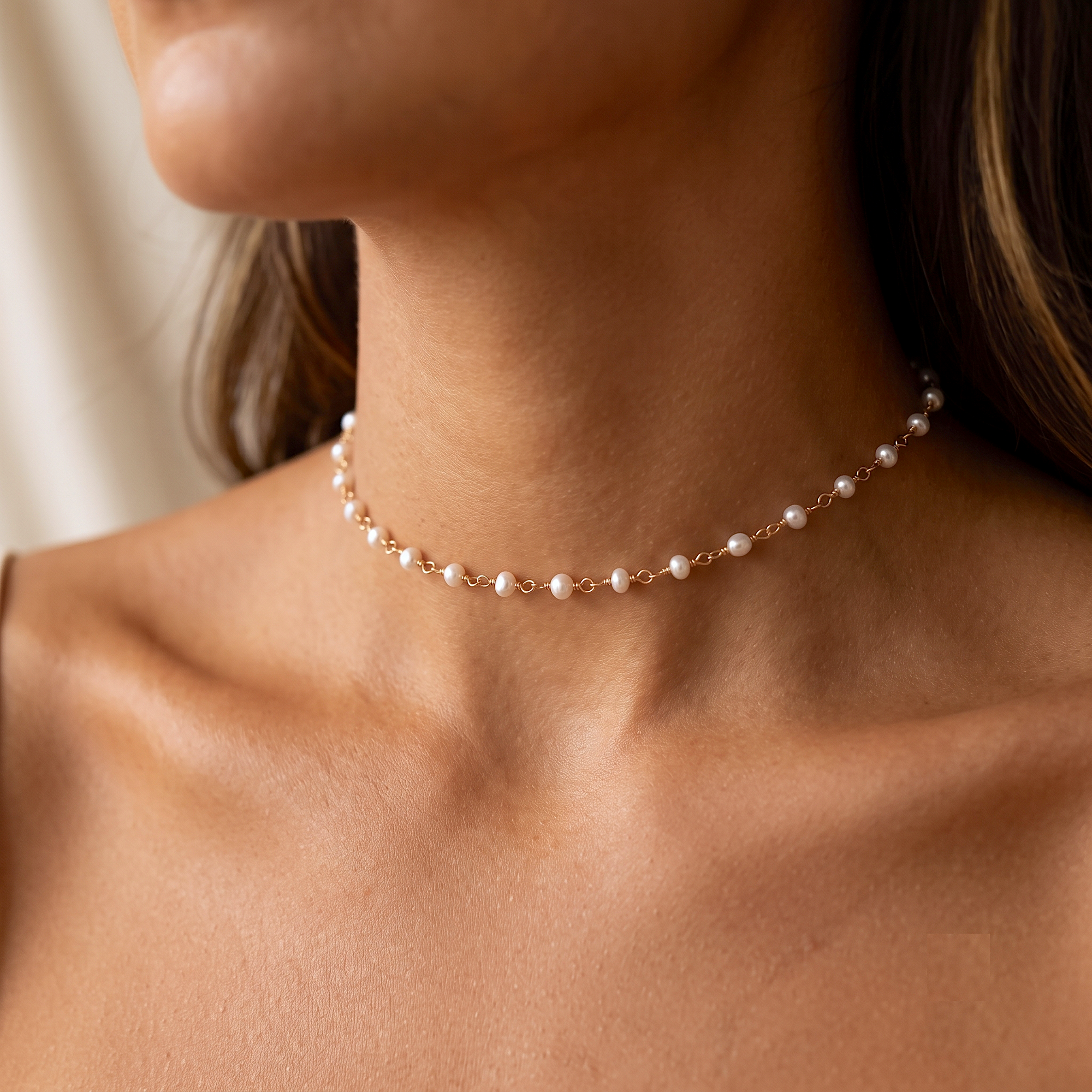 Pearly Choker Necklace