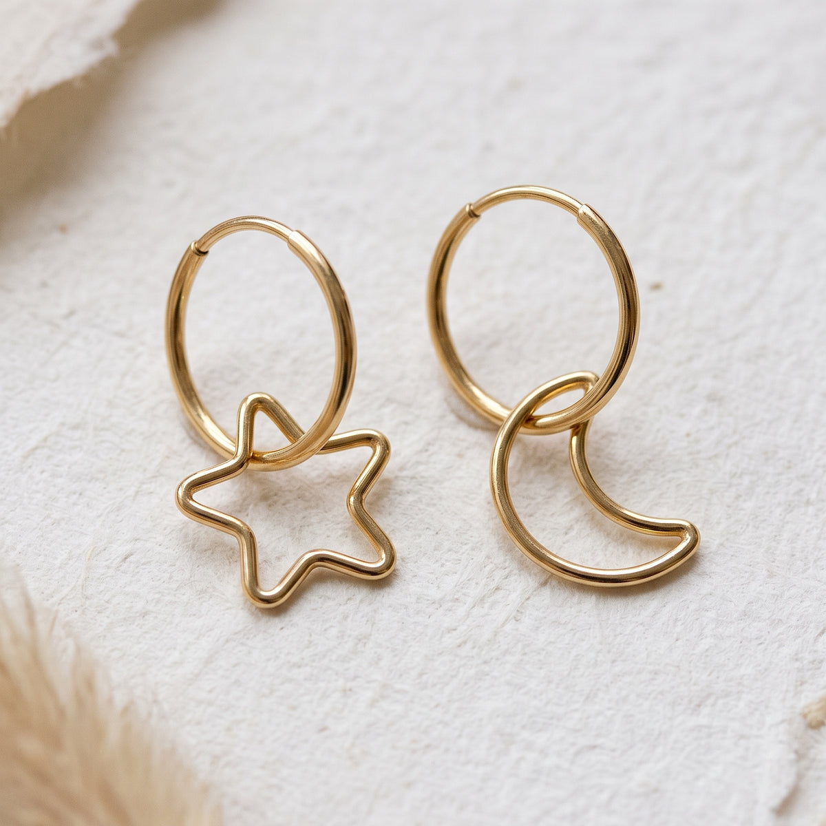 Color: Gold