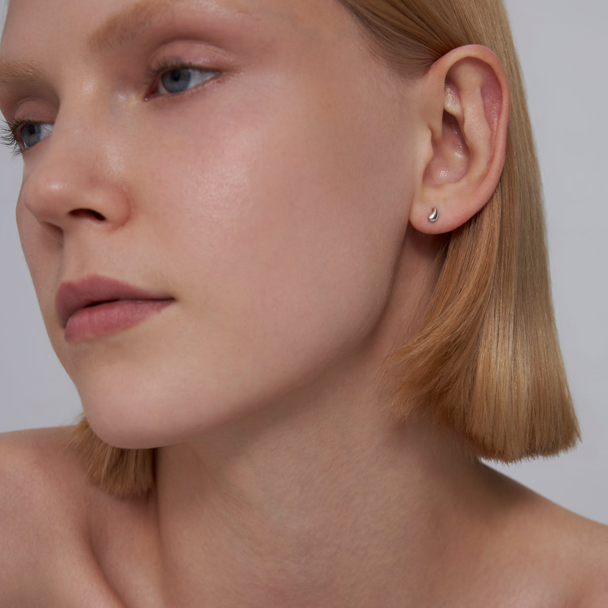 Organic Teardrop Flatback Earring