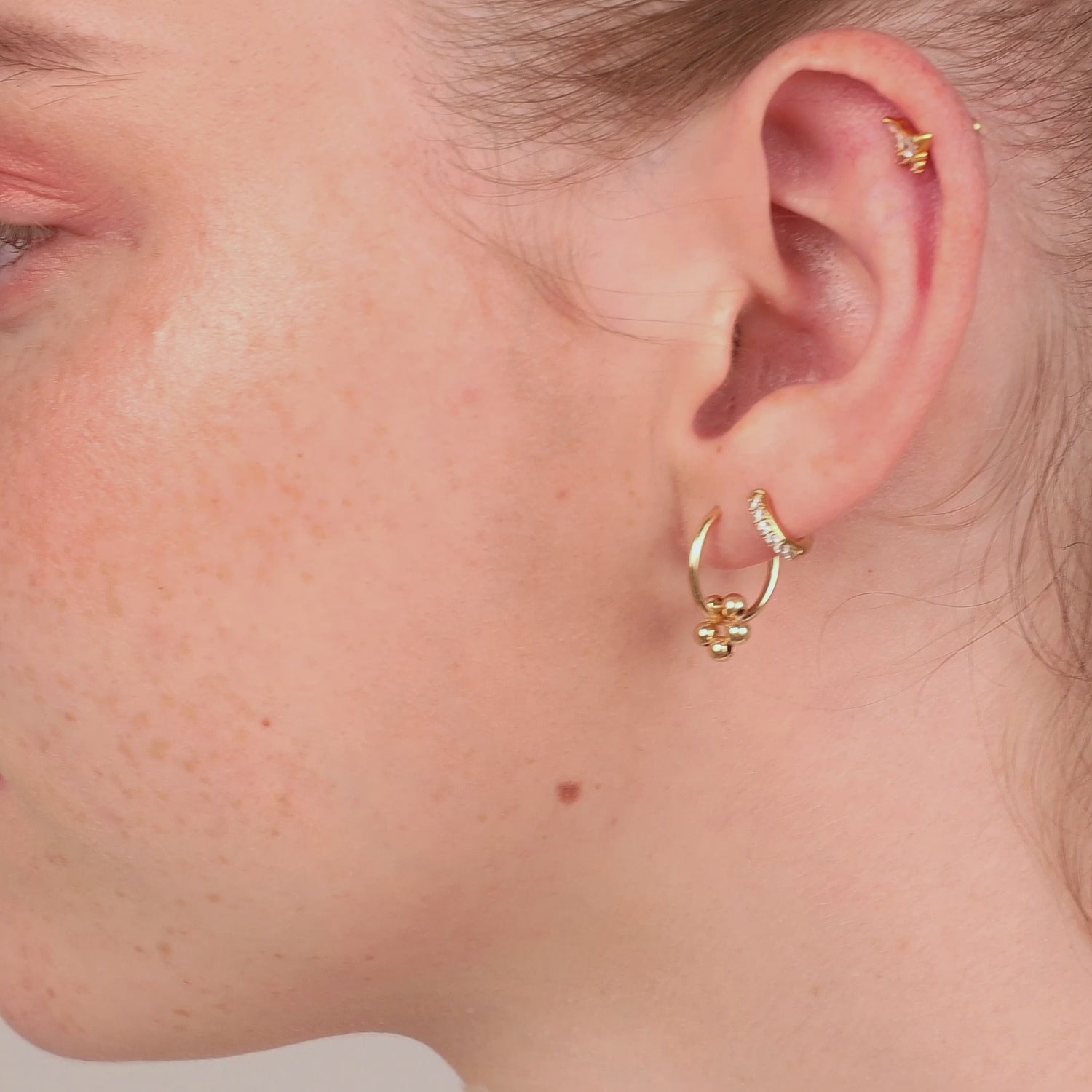 Color:Gold