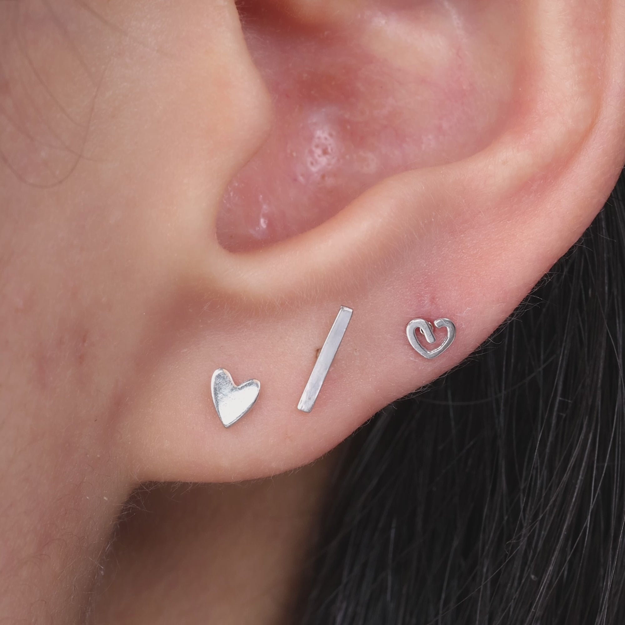 Color:White Gold
Option:Single
Option:Pair