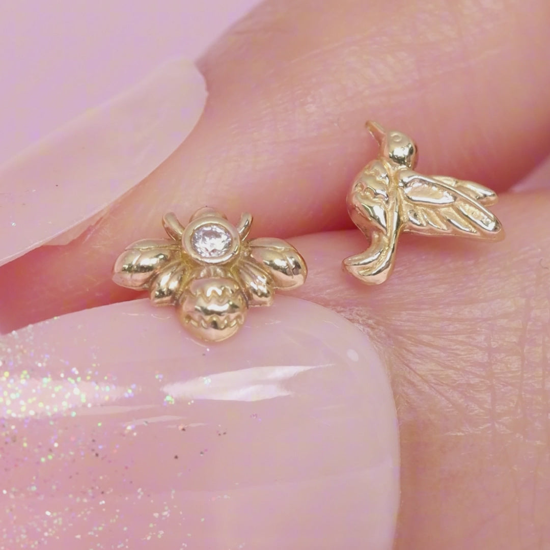 Color:Yellow Gold
Option:Single
Option:Pair