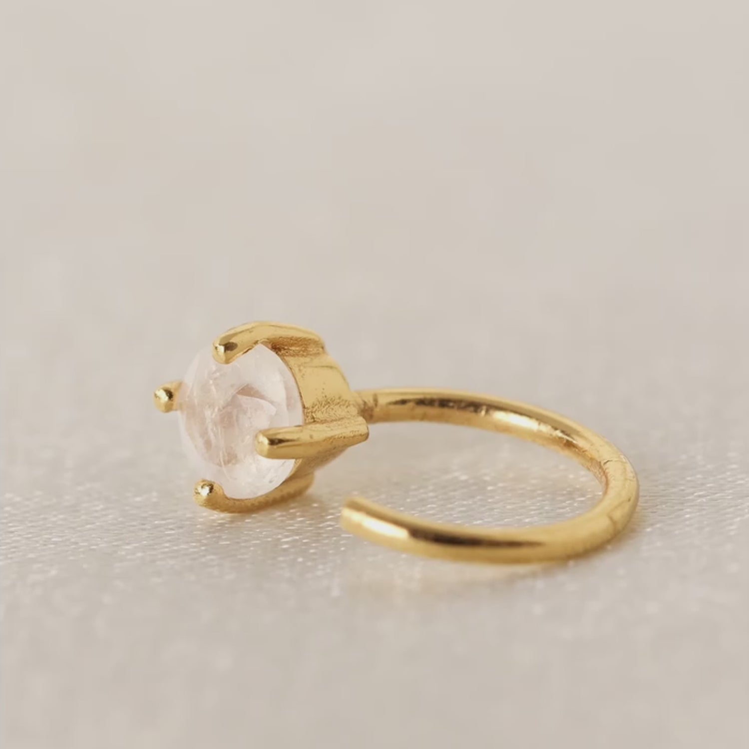 Color:Gold