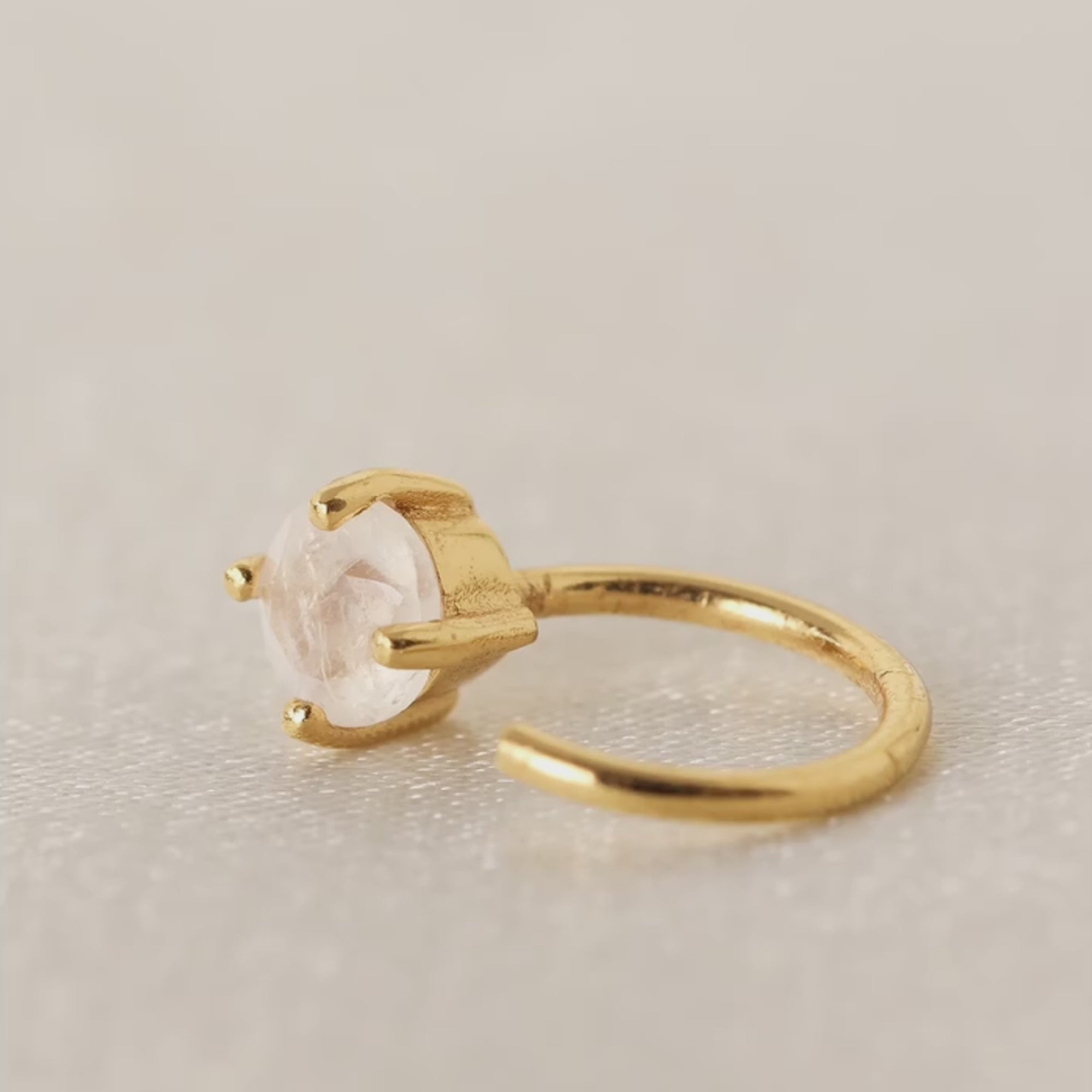 Color:Gold
