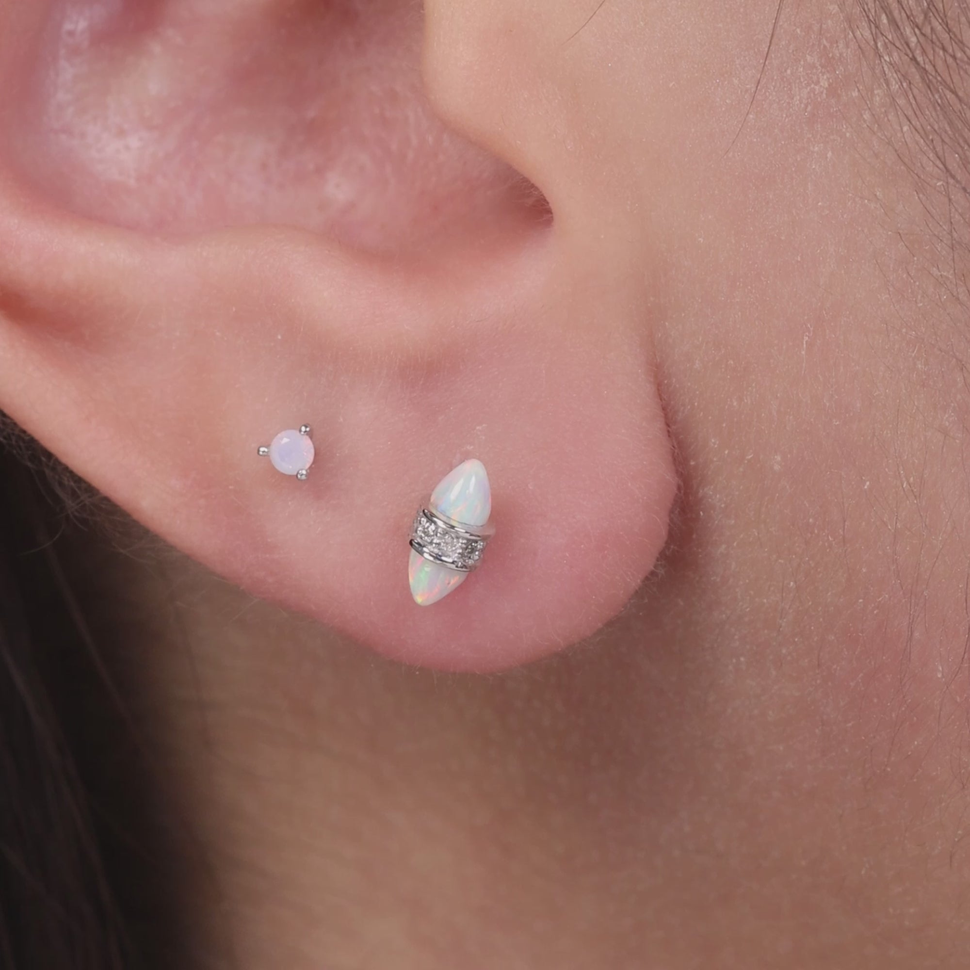 Color:White Gold
Option:Single
Option:Pair