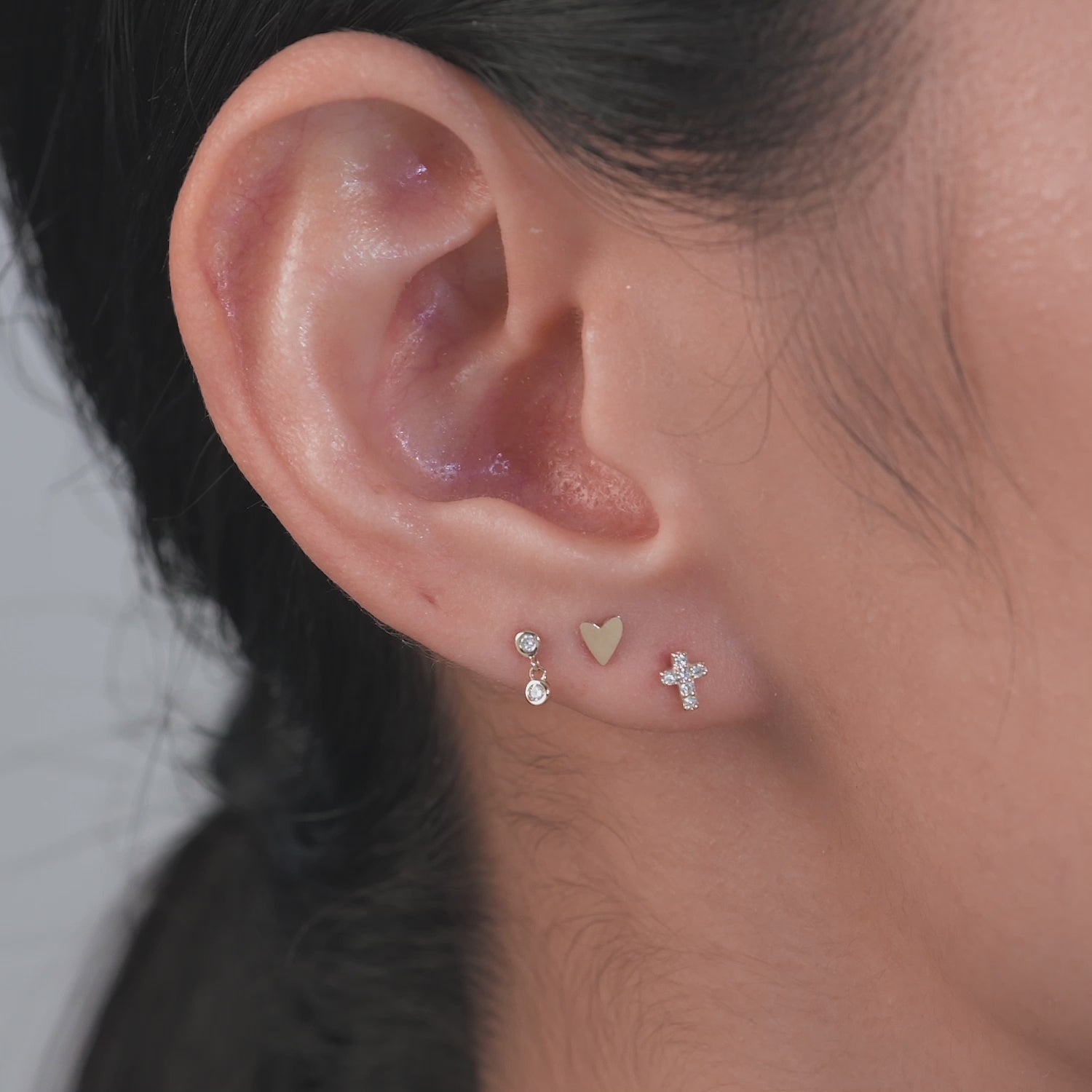 Color:Yellow Gold
Post Length:6.5mm
Post Length:5mm
Post Length:8mm