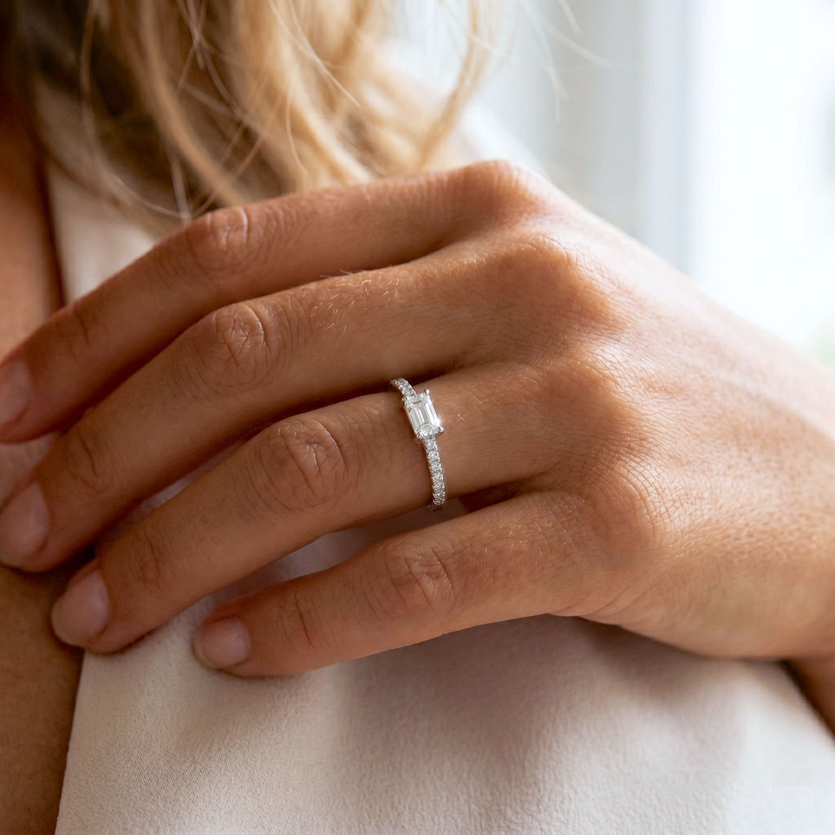 Anello Solitario Baguette in Argento