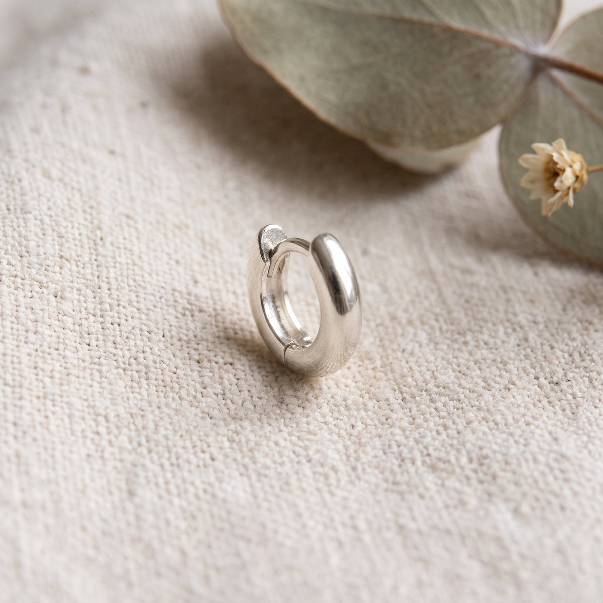 Color:Silver