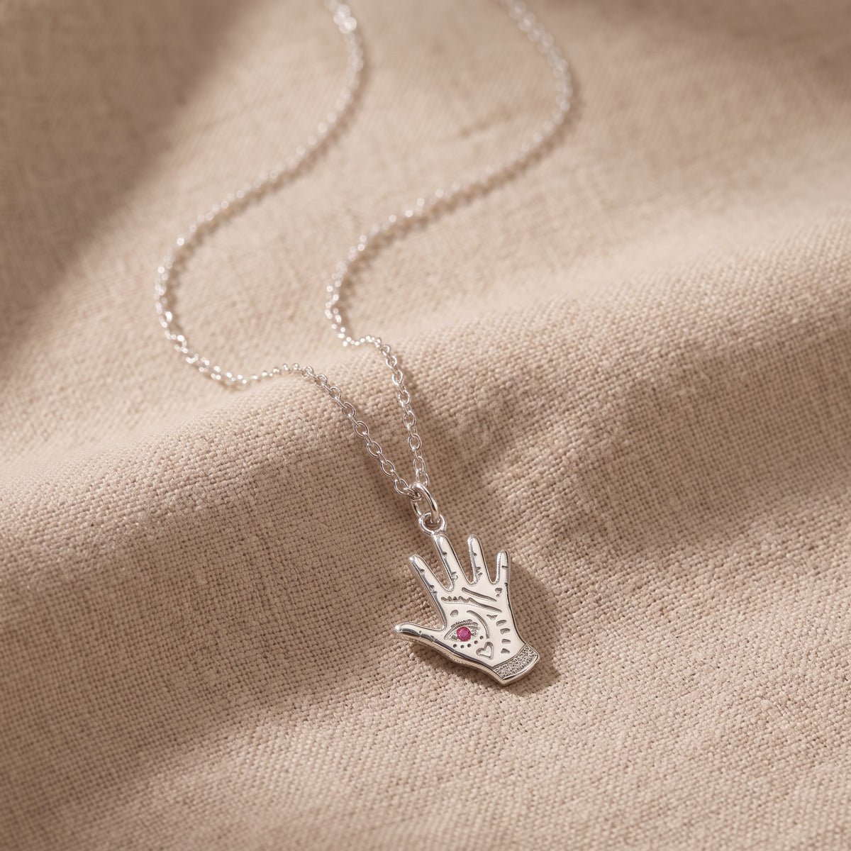 สร้อยคอรูปฝ่ามือ Evil Eye