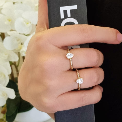 Teardrop Pave Ring Gold