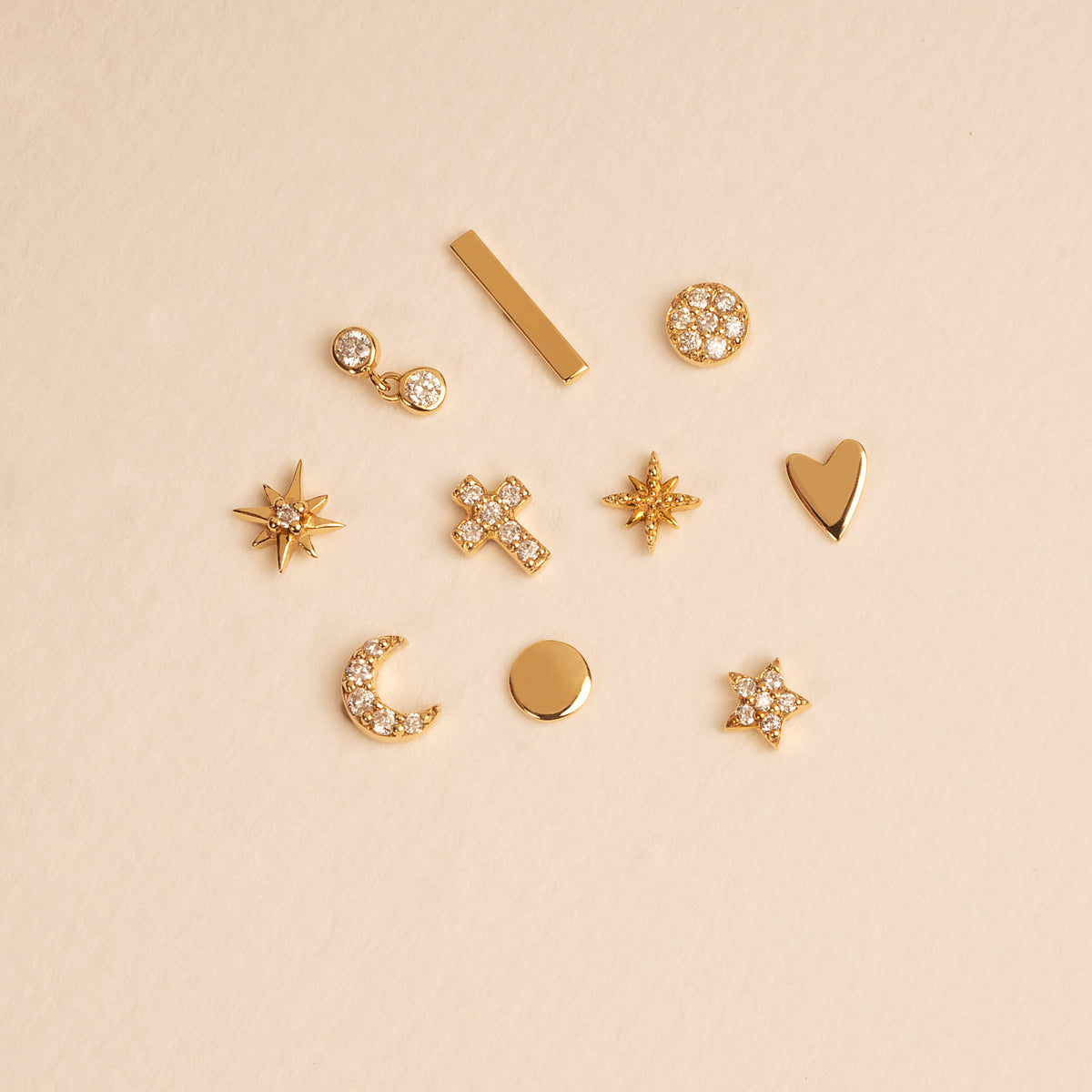 Color:Yellow Gold
Option:Single
Option:Pair