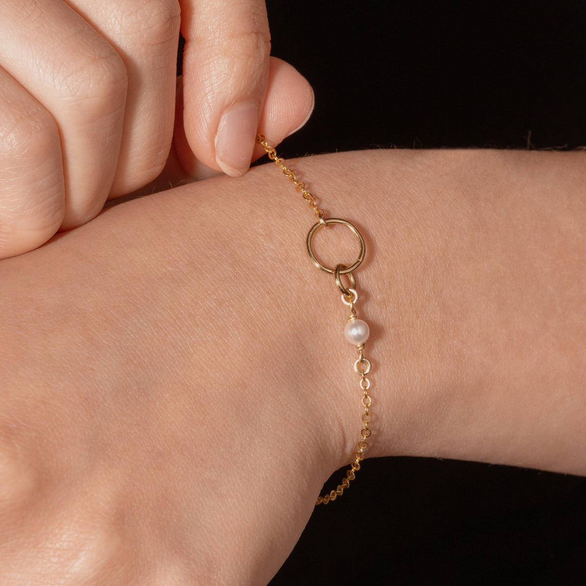 Color:Gold