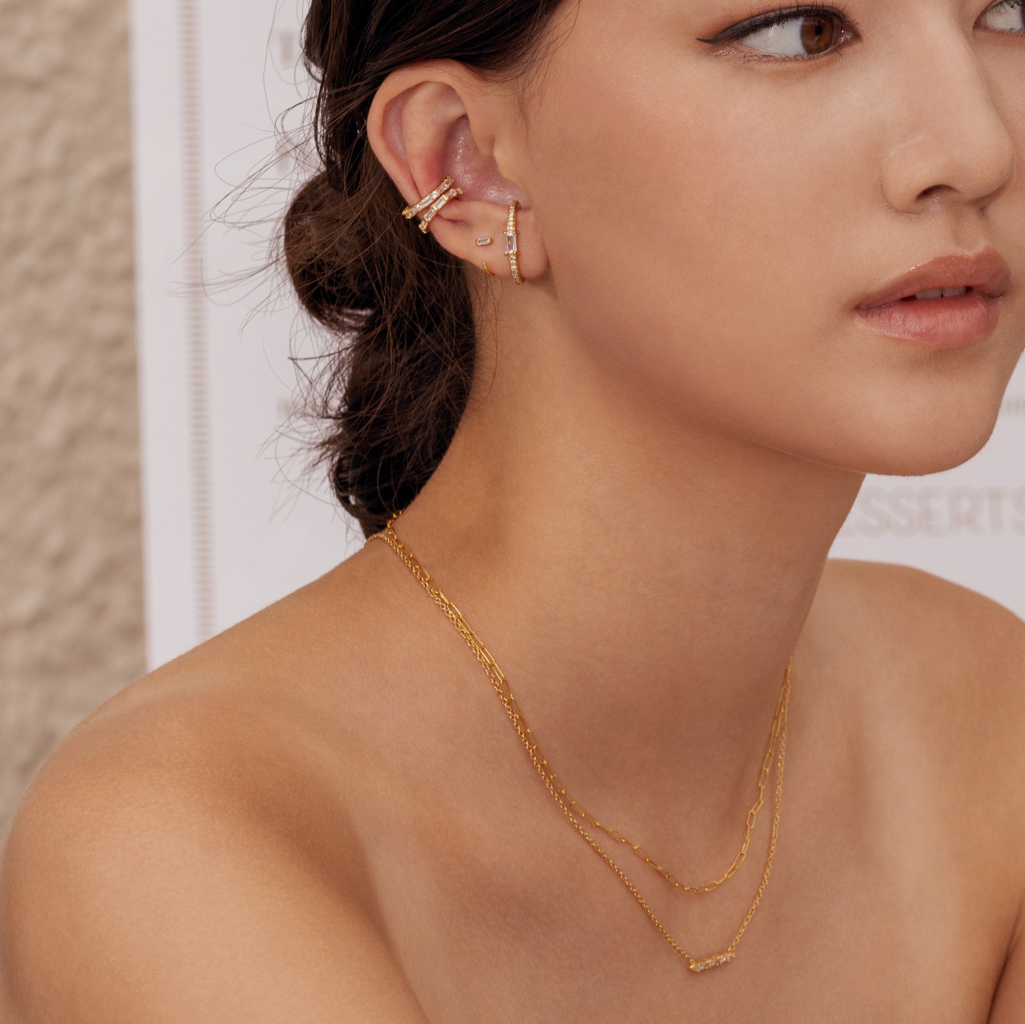 Color:Gold