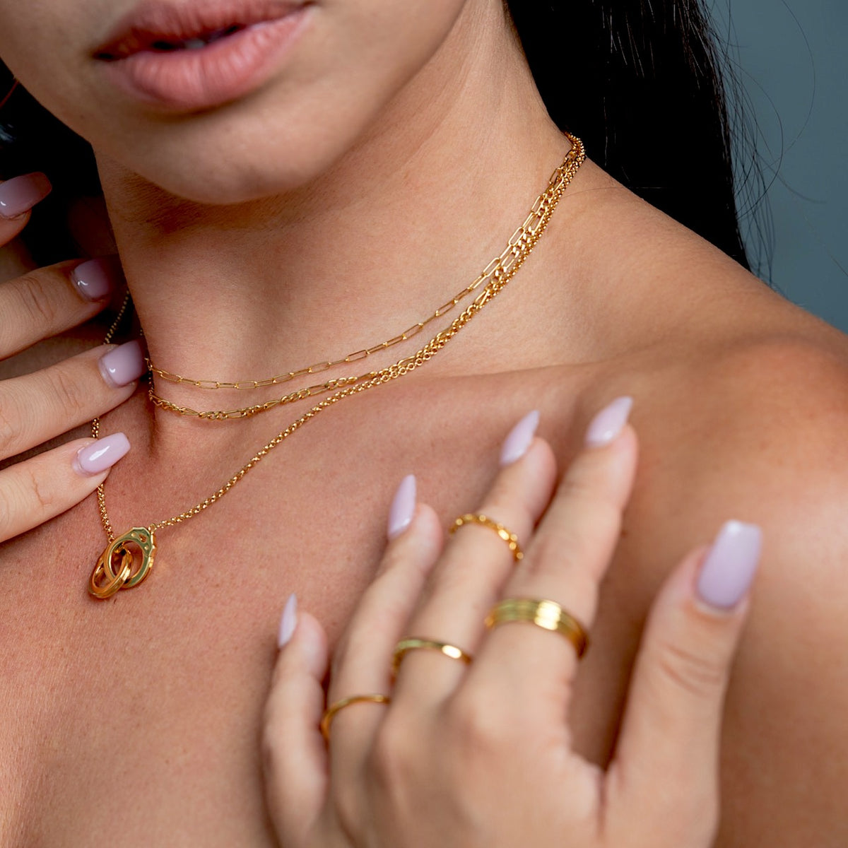 Color:Gold